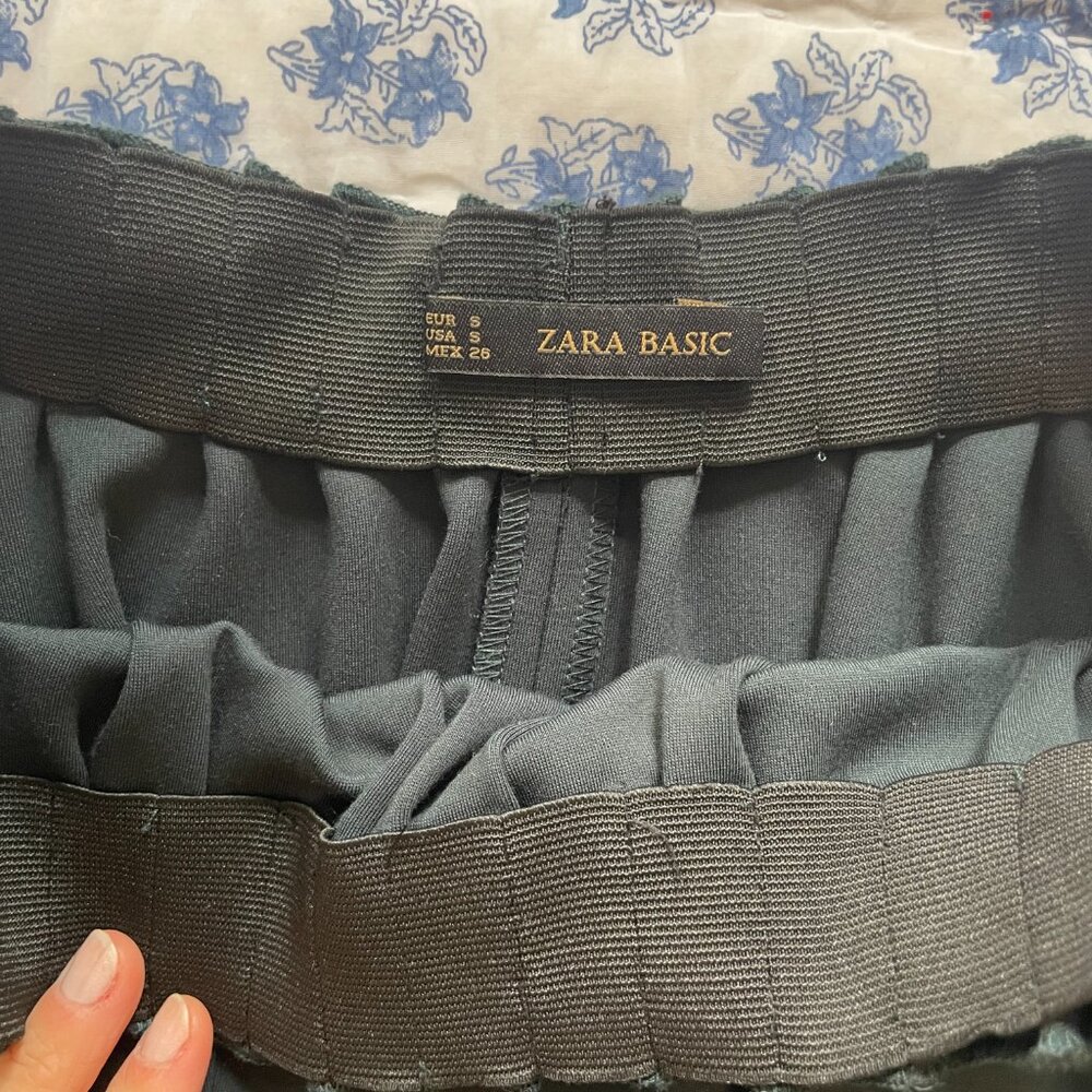 Zara Basic Women Pleated Forest Green Skirt